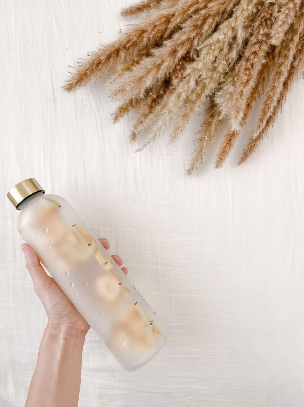 Motivational Time-Marked Water Bottle for All-Day Hydration